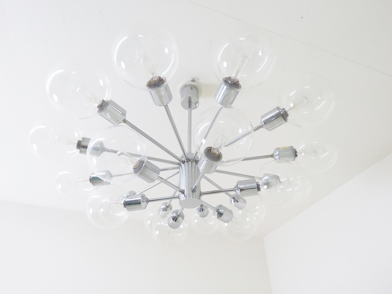 シャンデリアスプートニク　ミッドセンチュリー　ヤマギワ　フロス　スペースエイジ yamagiwa ヤマギワ ヴィンテージ シーリング照明 ランプ 18灯 ミッド