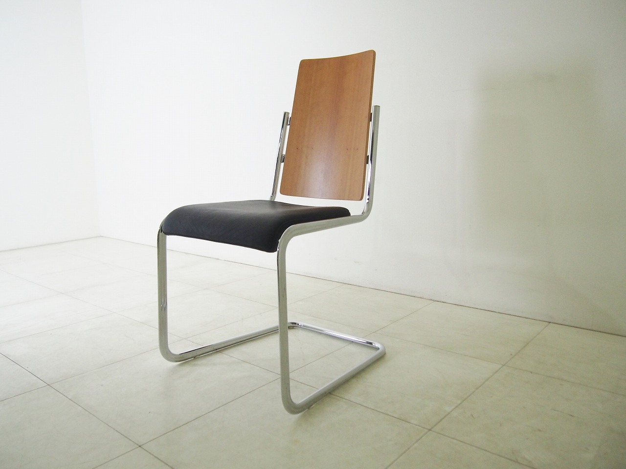 【美品】ACTUS 本革 TECTA B17 DINING CHAIR TECTA | B17 チェア ウォールナット｜【公式】ACTUS online