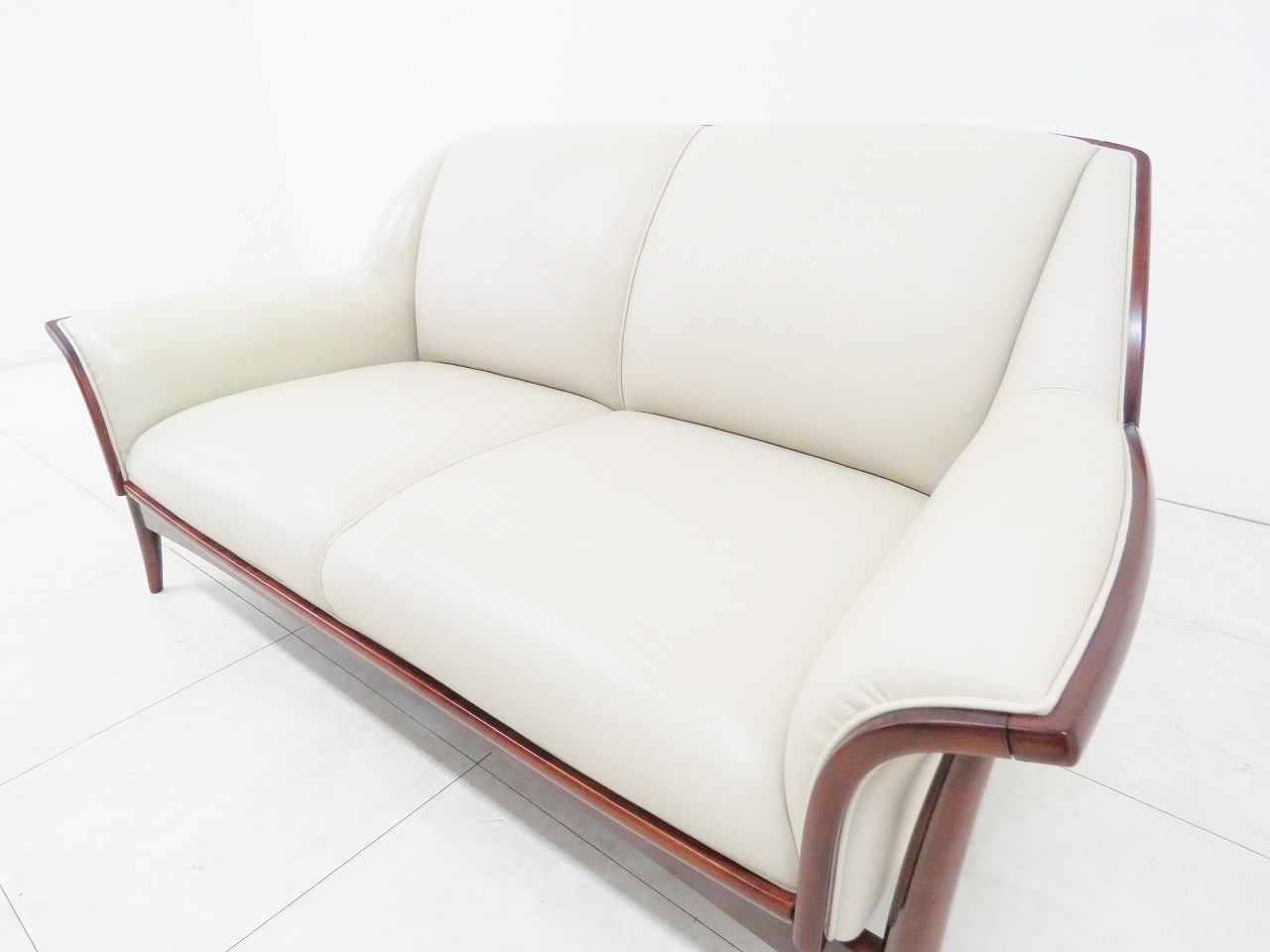 高級□MORISHIGE モリシゲ□N-レジェ 2人掛けソファ□本革□樺材□IDC