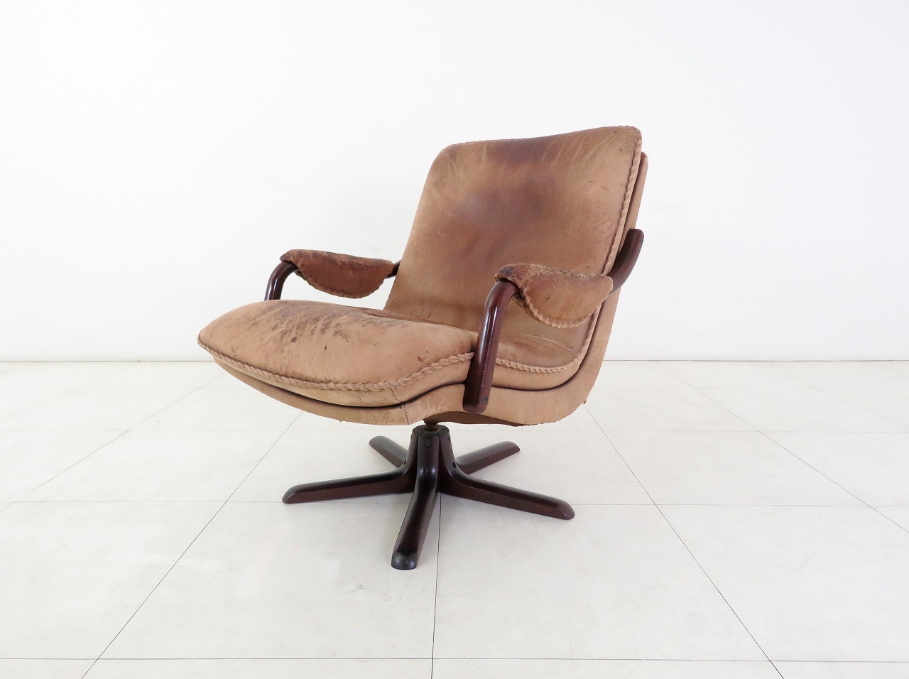 BERG デンマーク 北欧 総革 ベルグ社 NEW 北欧 デンマーク BERG